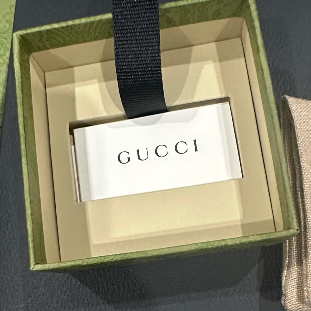 Gucci Sterling Silver Charlotte G Heart Chain Heart Chain Bracelet NIB - Picture 9 of 9